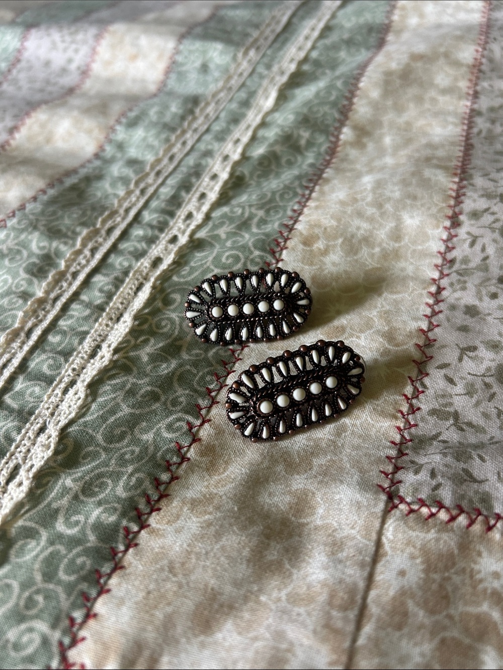 Faux Vintage Western Inspired Oval Copper and White Stud Drop Eaarings